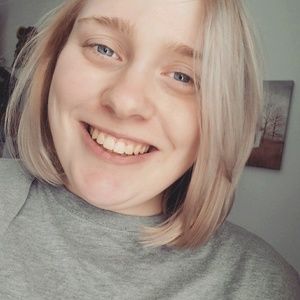 Meet your Posher, Julie